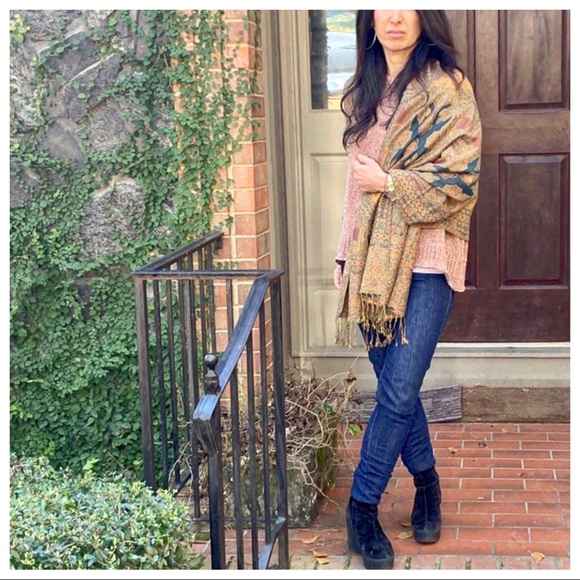 Gorgeous Moroccan Cashmere Pashmina scarf/shawl - Picture 3 of 5